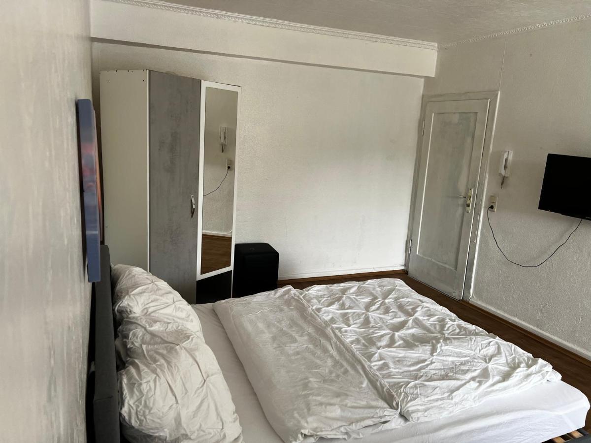 Moebliertes Wohnung Am Geroweiher Moenchengladbach Экстерьер фото