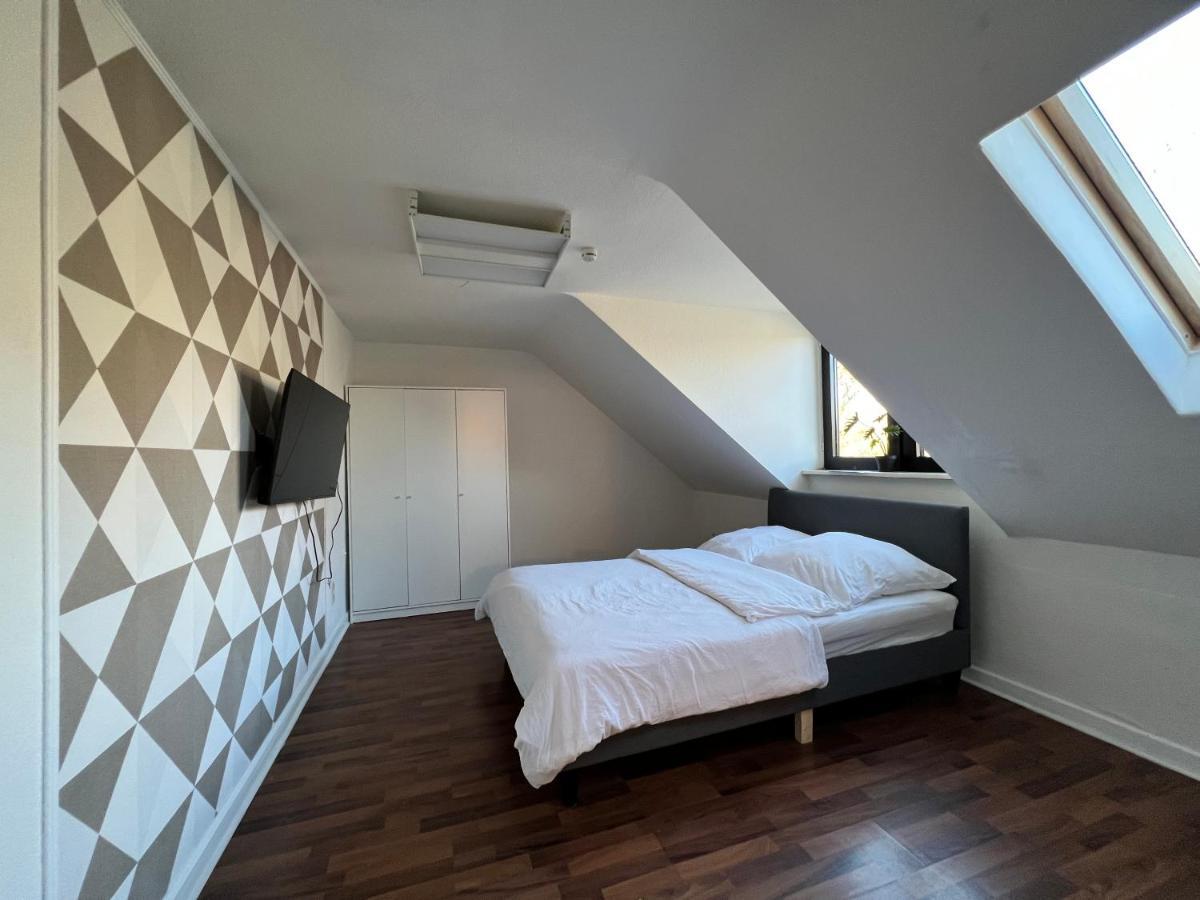 Moebliertes Wohnung Am Geroweiher Moenchengladbach Экстерьер фото